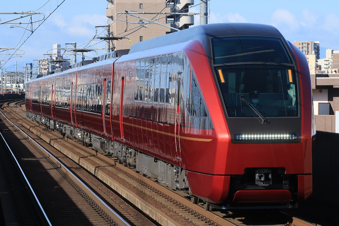 【近鉄】近鉄80000系ひのとり運行開始を烏森駅で撮影した写真