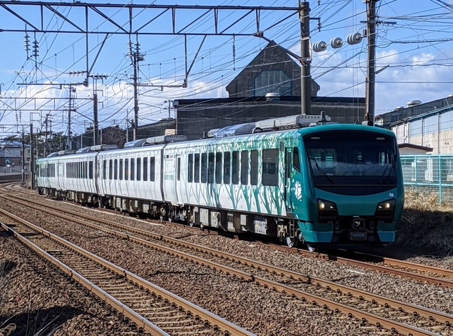 JR東】HB-E300系「リゾートしらかみ橅」編成構内試運転 |2nd-train鉄道 