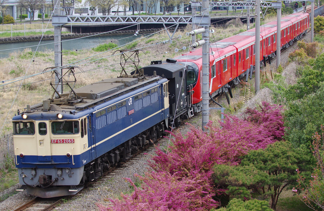 【メトロ】2000系(2121F)甲種輸送を東高島～桜木町間で撮影した写真