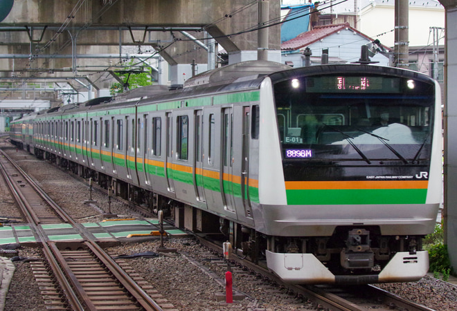 【JR東】E233系E-01編成東京総合車両センター入場回送を西大井駅で撮影した写真