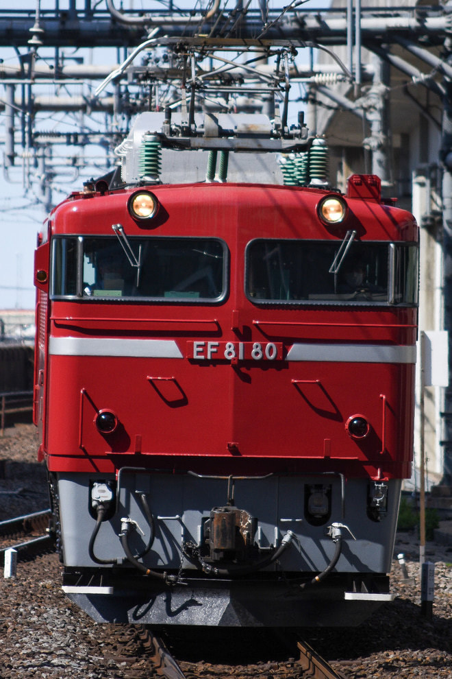 【JR東】EF81-80神立試単を北千住駅で撮影した写真