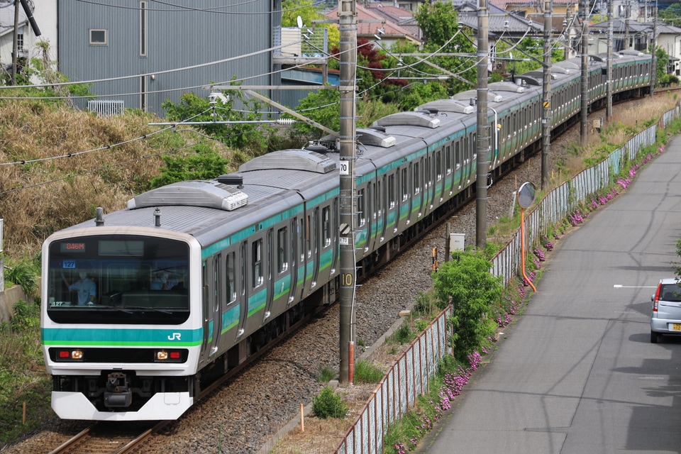 【JR東】E231系エアセクション通過のための救援で15両にて成田線で運行の拡大写真