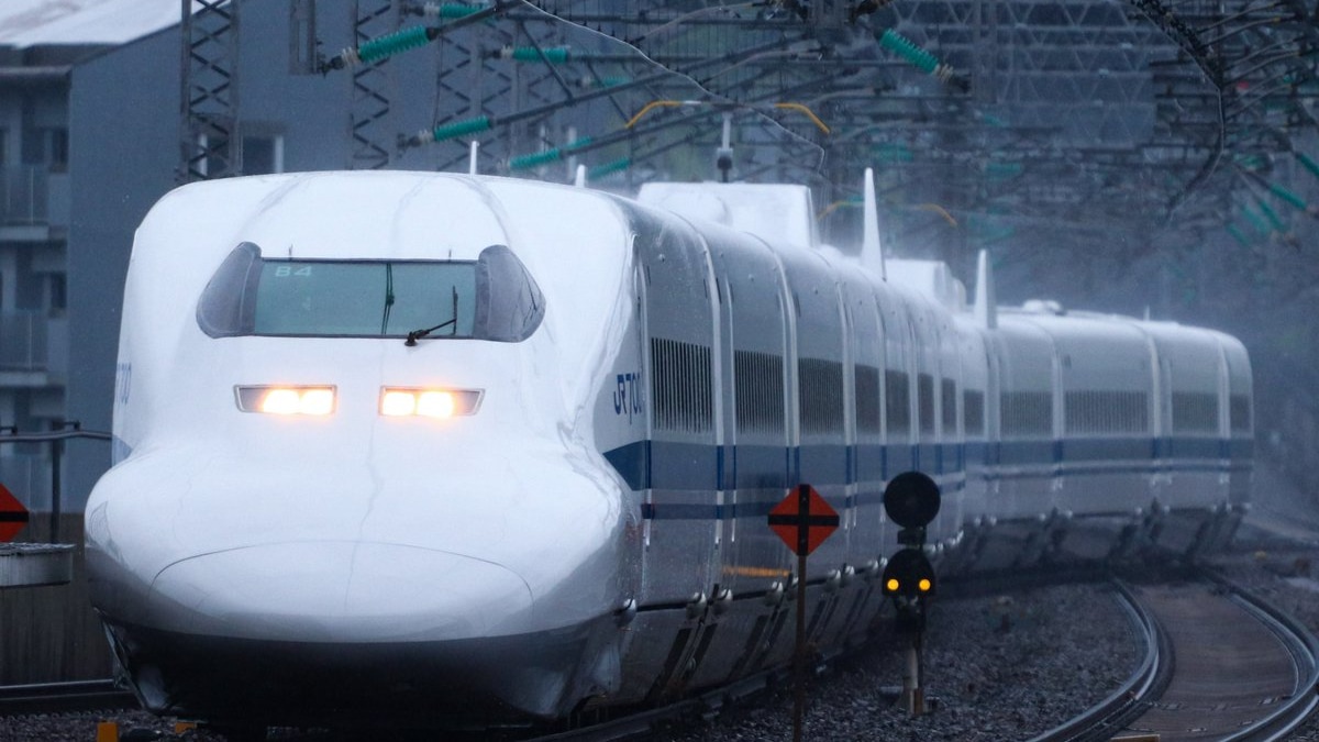 JR西】700系B4編成(16両)検査出場試運転 |2nd-train鉄道ニュース