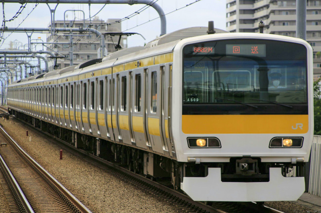 【JR東】E231系A509編成車輪転削回送を武蔵境駅で撮影した写真