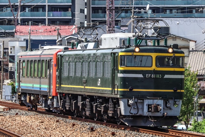 【JR西】キハ120-331 後藤総合車両所出場を塚本駅で撮影した写真
