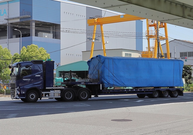 【神戸市交】1000形1103Fが廃車解体のため陸送を不明で撮影した写真