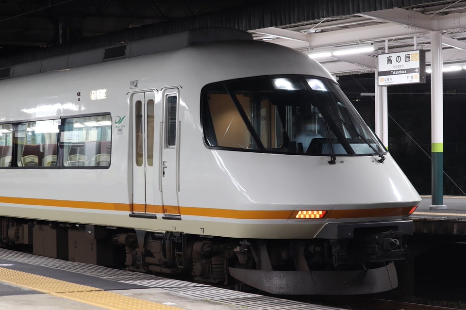 【近鉄】21000系UL06西大寺から富吉へ回送の拡大写真