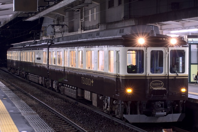 【近鉄】2013系 XT07リニューアル観光列車つどい白塚へ回送を不明で撮影した写真