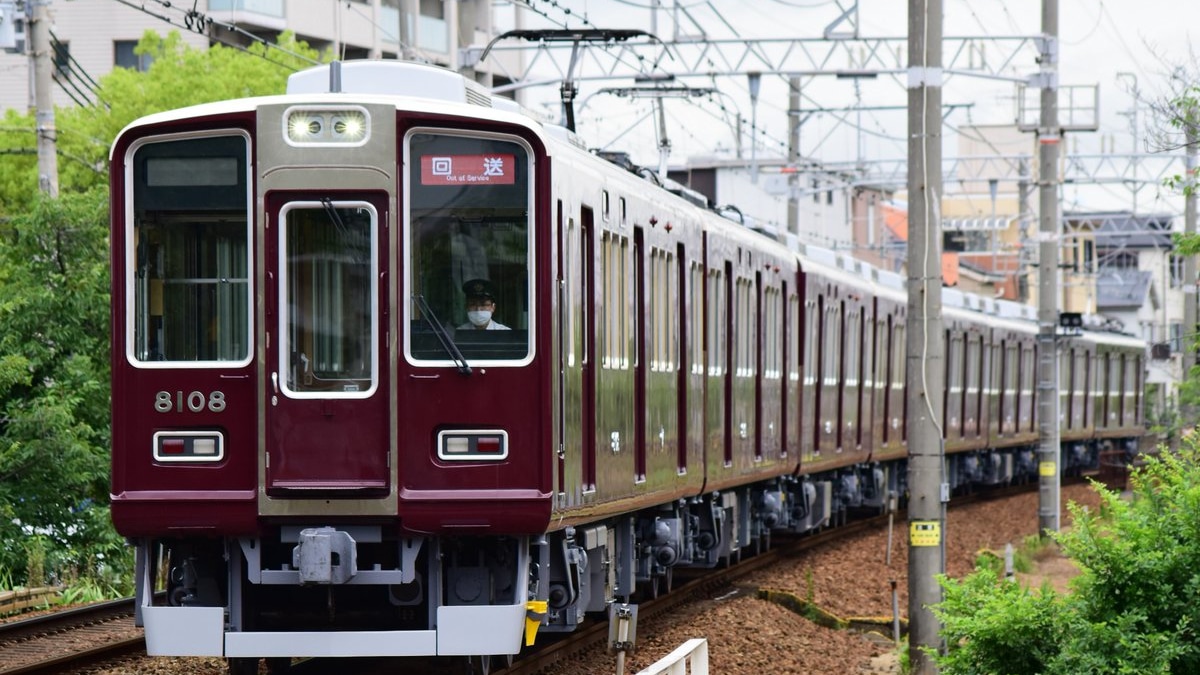 阪急】8000系 8008F出場回送 |2nd-train鉄道ニュース
