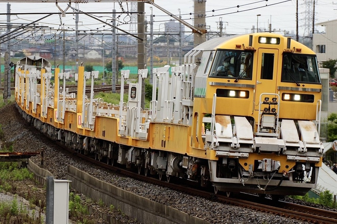 【JR東】ロンキヤ方転回送を吉川駅で撮影した写真