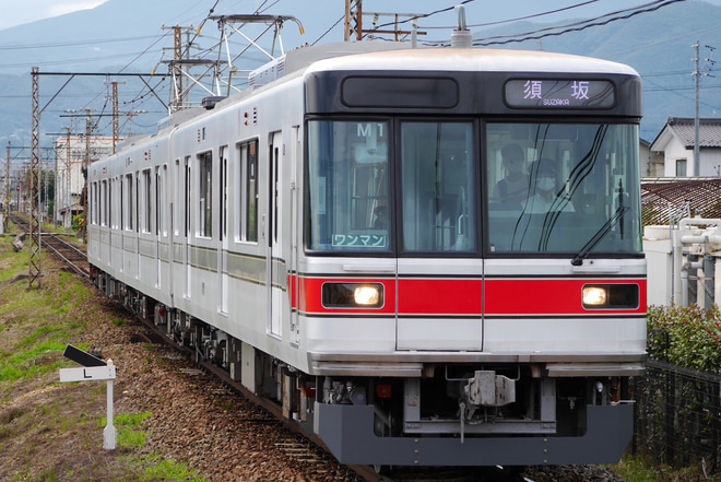 【長電】3000系(元03系）定期営業運転開始を日野駅で撮影した写真
