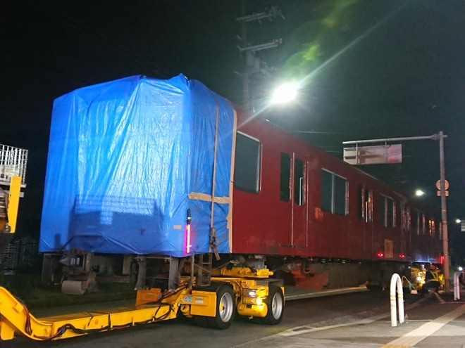 【近鉄】2680系X82鮮魚列車廃車陸送を不明で撮影した写真
