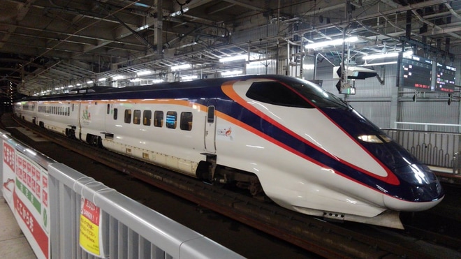 【JR東】E3系L53編成新幹線総合車両センターから回送を仙台駅で撮影した写真