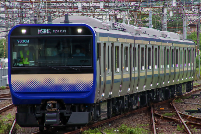 【JR東】E235系1000番台クラJ-01編成根府川試運転を大船駅で撮影した写真