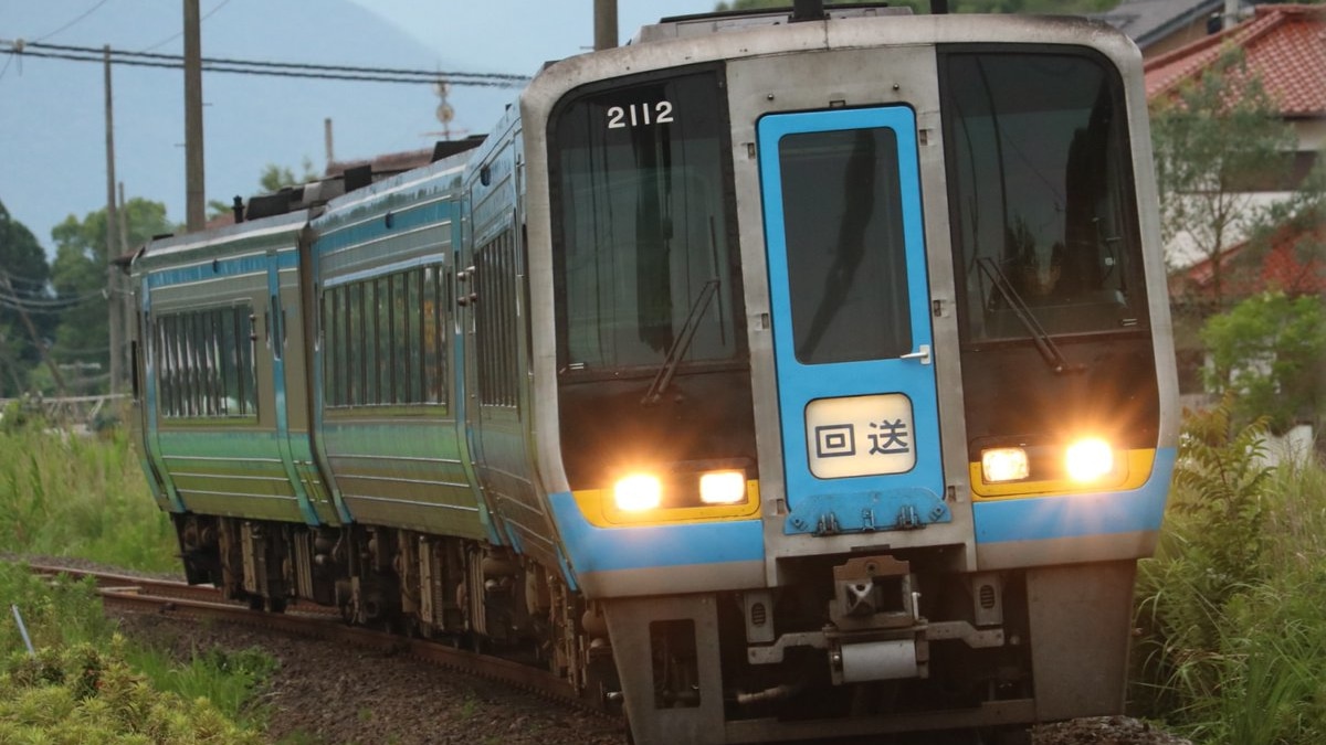 JR四】2000系3両(2112+2210+2002)が廃車のため多度津工場へ |2nd-train