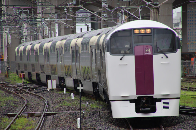 【JR東】215系NL-2編成大宮総合車両センター出場回送を大宮駅で撮影した写真