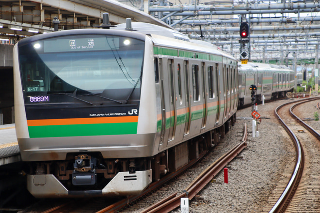 【JR東】E233系E-17編成東京総合車両センター出場回送を大崎駅で撮影した写真