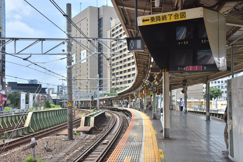 【JR東】飯田橋駅ホーム切り替えの拡大写真