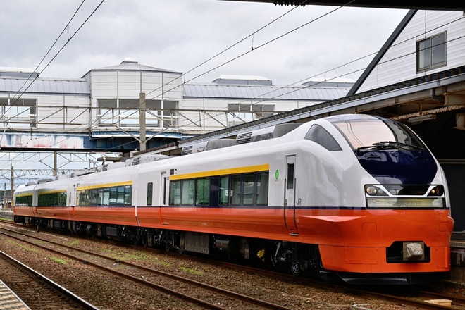 【JR東】E751系A101編成出場試運転を土崎駅で撮影した写真