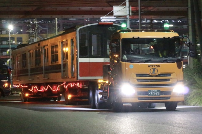 【大阪メトロ】10系1113F廃車陸送を不明で撮影した写真