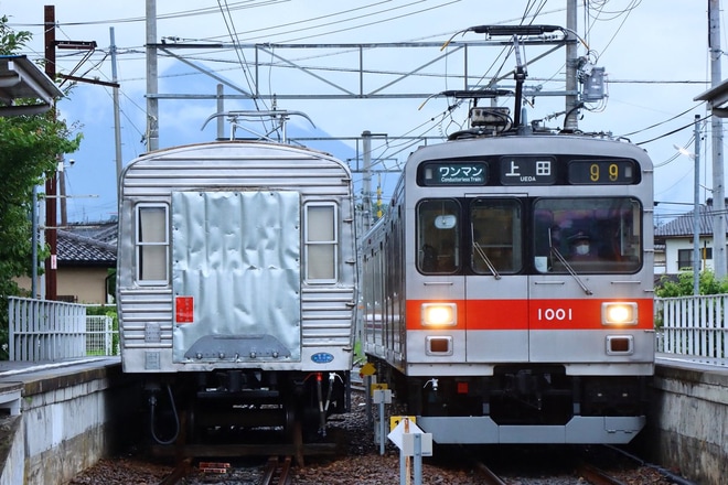 【上田】旧東急5200系の5251が城下駅ホームに展示