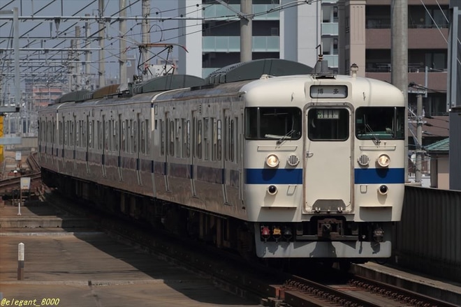 【JR九】福北ゆたか線で415系が営業運転を吉塚駅で撮影した写真