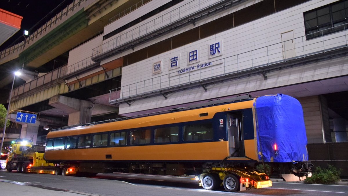 車体にホーム検知装置が埋設された近鉄一般車8400系8412F - ピロ