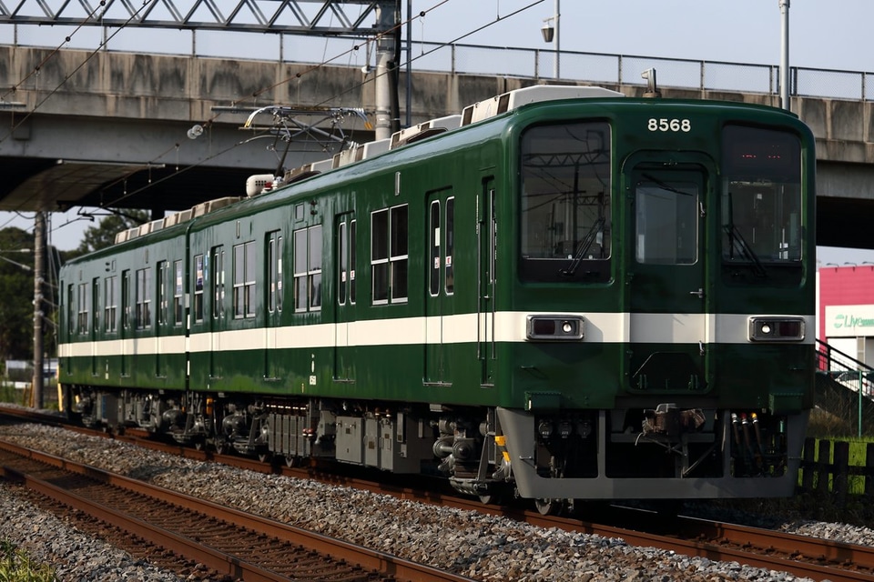 【東武】8000系8568F(グリーン帯旧塗装)南栗橋工場出場試運転＆回送の拡大写真