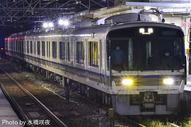 【JR西】221系A10編成 吹田総合車両所本所出場を御着駅で撮影した写真