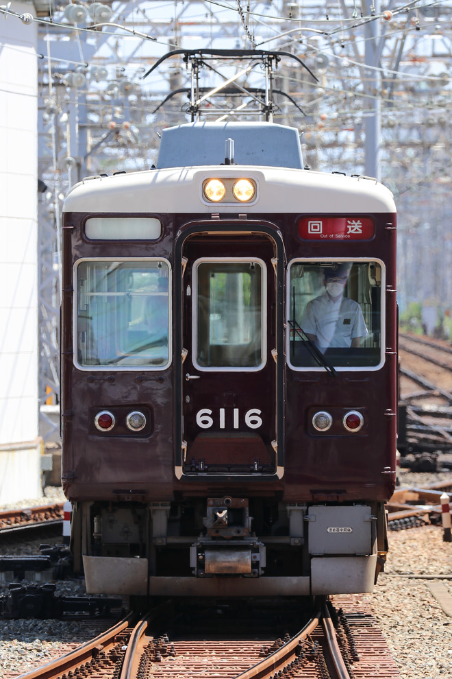 【阪急】6000系6016Fが正雀工場入場を西宮北口駅で撮影した写真