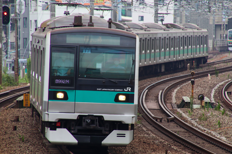【JR東】E233系マト17編成東京総合車両センター出場回送の拡大写真