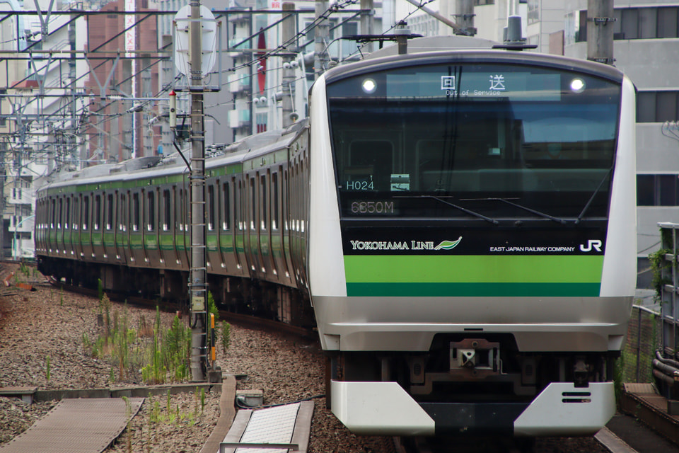 【JR東】E233系H024編成東京総合車両センター入場回送の拡大写真