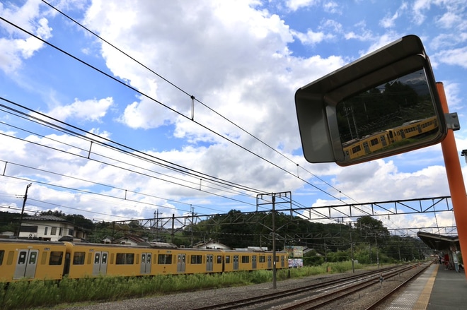 【西武】9000系9102Fのうち4両が武蔵丘へを横瀬駅で撮影した写真