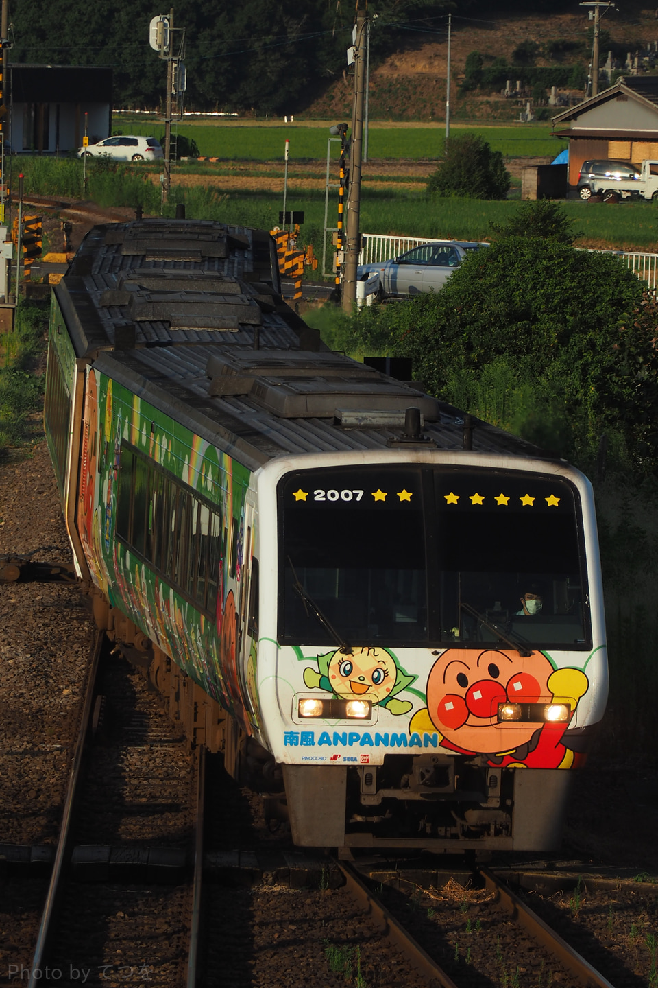 【JR四】アンパンマンとはい、チーズ!土讃線2000系アンパンマン列車ラストランツアーの拡大写真