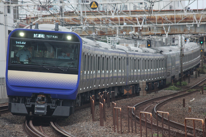 【JR東】E235系クラF-01編成+J-01編成 成田線試運転を船橋～市川間で撮影した写真