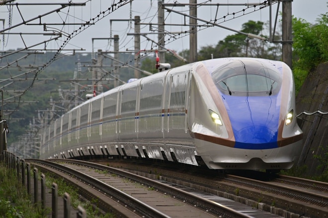 【JR東】E7系F4編成新幹線総合車両センター出場試運転を不明で撮影した写真