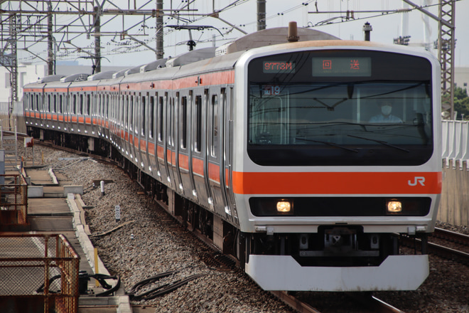 【JR東】E231系ケヨMU19編成 方向転換回送を葛西臨海公園駅で撮影した写真