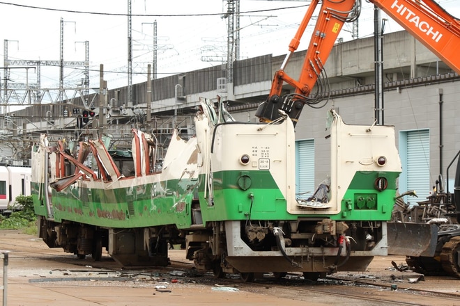 【JR東】キハ40-571 郡山総合車両センターで解体を郡山総合車両センター付近で撮影した写真