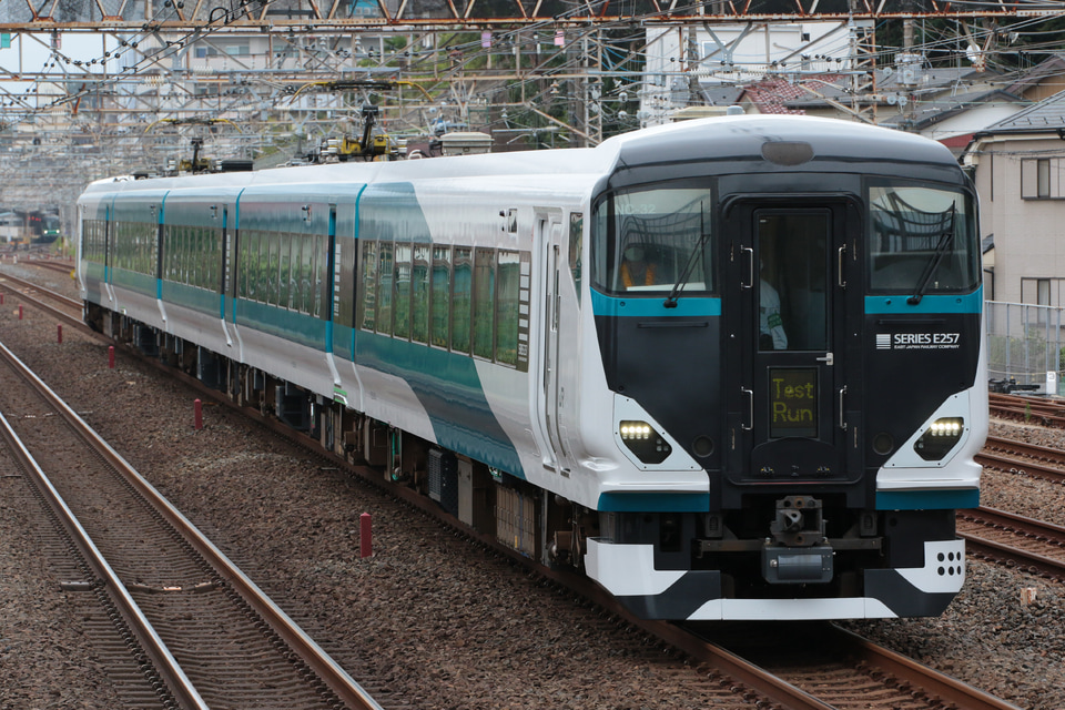 【JR東】E257系2500番代オオNC-32編成 常磐線内試運転の拡大写真