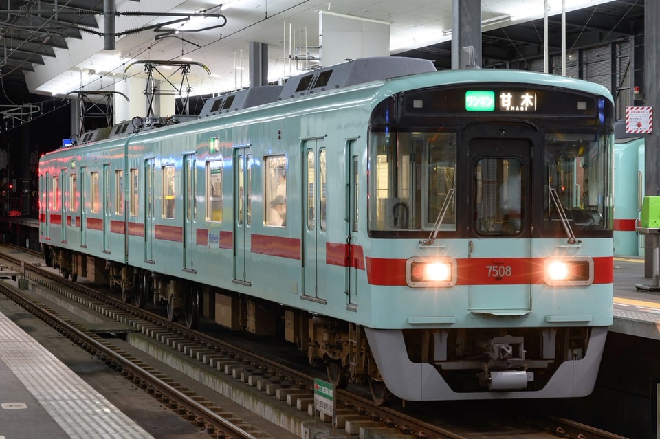 【西鉄】7000形7102F更新工事を終えて運用復帰の拡大写真