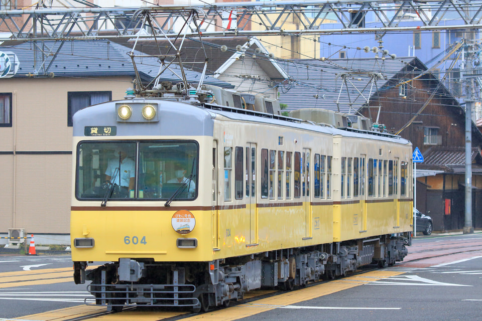【京阪】600形603F「びわこ号塗装」を使用した貸切列車の拡大写真