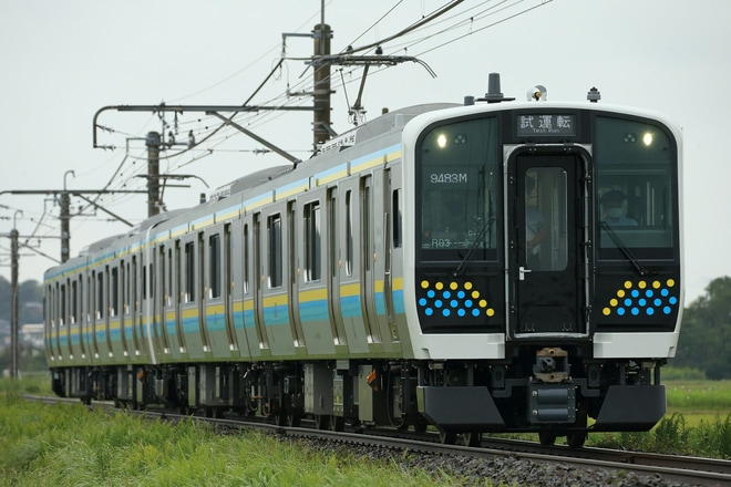 【JR東】E131系R03編成、R04編成が成田線・鹿島線試運転を不明で撮影した写真