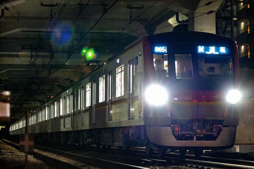 【メトロ】17000系17102Fが東急東横線への拡大写真