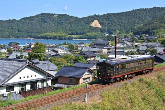 【京都丹後】丹後くろまつ号が単独でJR小浜線へ乗り入れを不明で撮影した写真