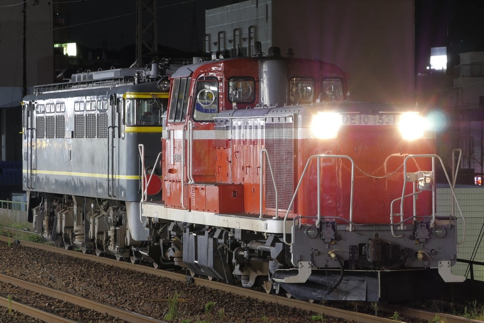 【JR西】EF65-1124が「ながと鉄道まつり」で展示のため長門市への拡大写真