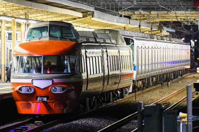 【小田急】3100形(NSE) 海老名検車区へ回送を相武台前駅で撮影した写真