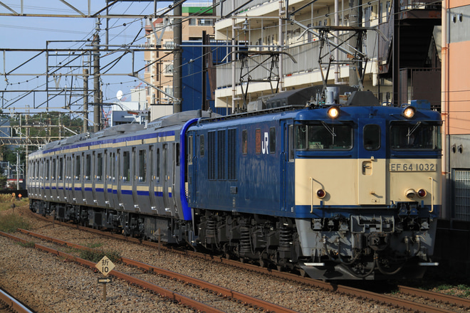 【JR東】E235系1000番台 クラJ-04編成 配給輸送を西国分寺駅で撮影した写真