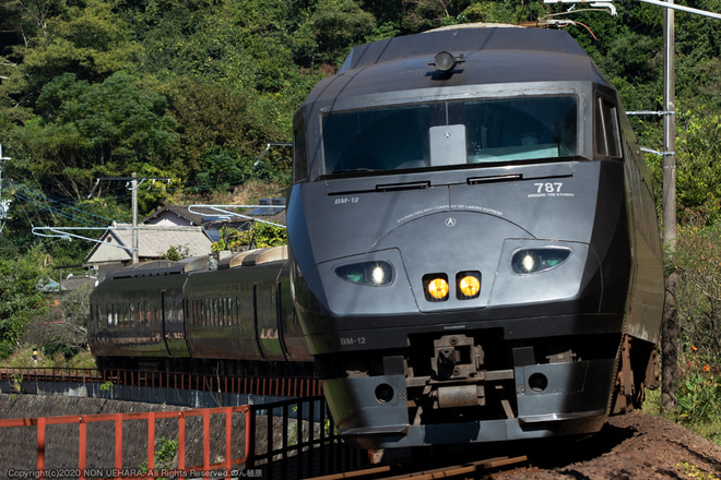 【JR九】787系BM12編成が 肥薩おれんじ鉄道へを不明で撮影した写真
