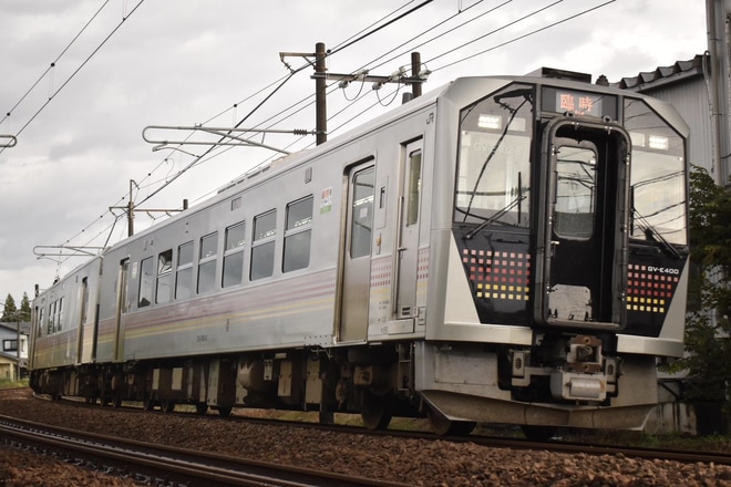 【JR東】GV-E400系2両の只見紅葉満喫号運転を加茂〜羽生田間で撮影した写真