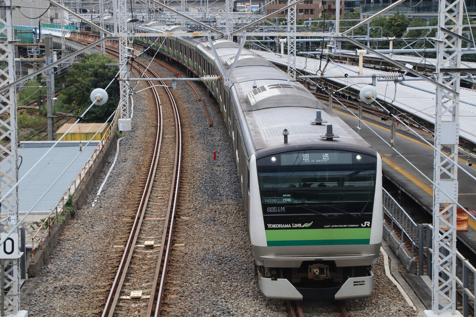 【JR東】E233系H026編成東京総合車両センター入場回送の拡大写真